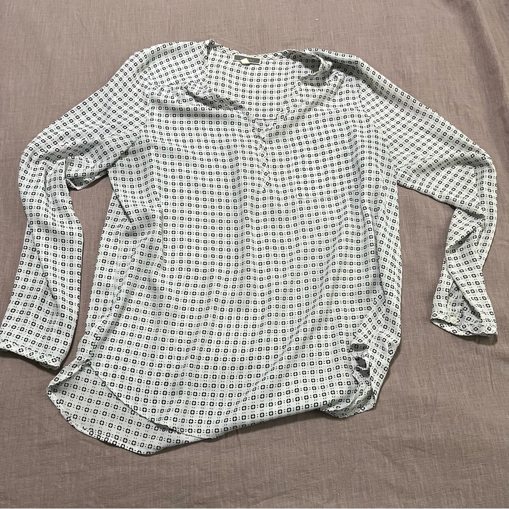 Bundle Assorted Women's Plus Size Tops Size Xl Or… - image 8